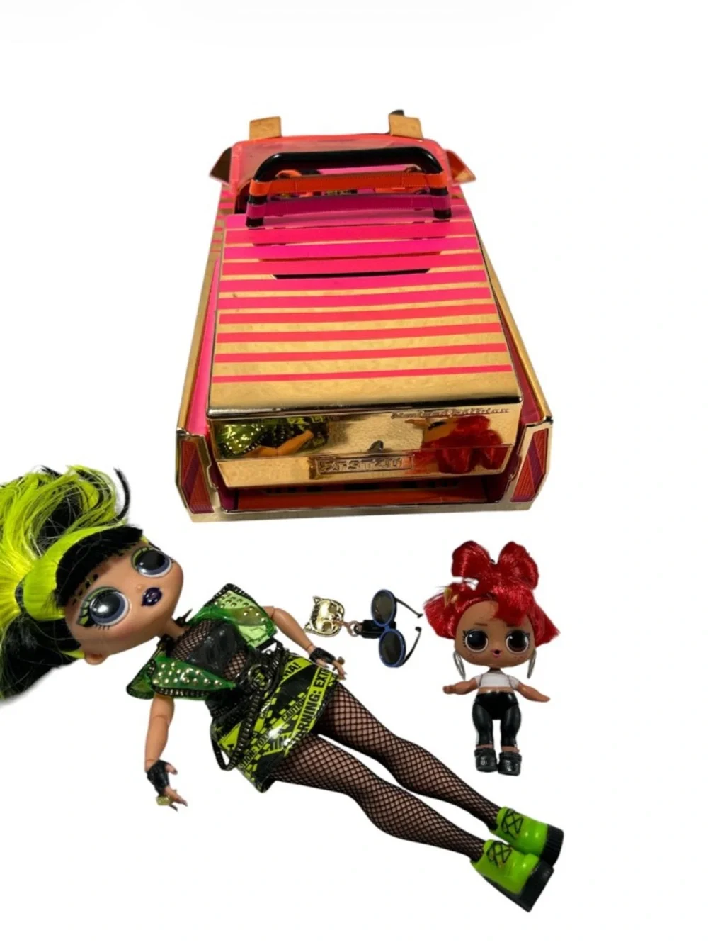 L.O.L. Surprise! OMG Glamper 2-in-1 Gold Limited Edition + Fashion Dolls Set‎